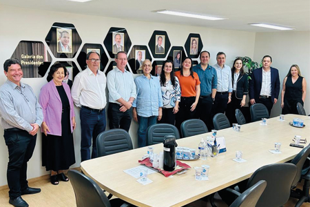 FEHOSPAR parabeniza nova diretoria do SHESSMAR  e reafirma compromisso com o setor de sade