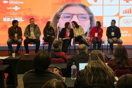 A FEHOSPAR esteve presente na abertura da 5� etapa da oficina do Projeto de Federaliza��o da RNDS, realizada em Curitiba.